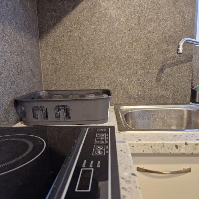 Chic Apt Near Acropolis - Avdi Square Athen Eksteriør billede